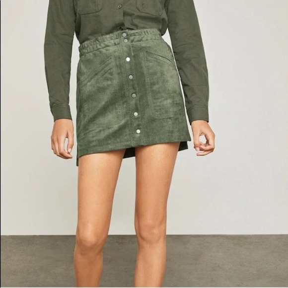 BCBGMaxAzria Aiden XXS Faux Suede Mini Skirt Button - Picture 1 of 8